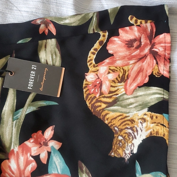Jungle/Tropical Shorts! - Picture 3 of 6